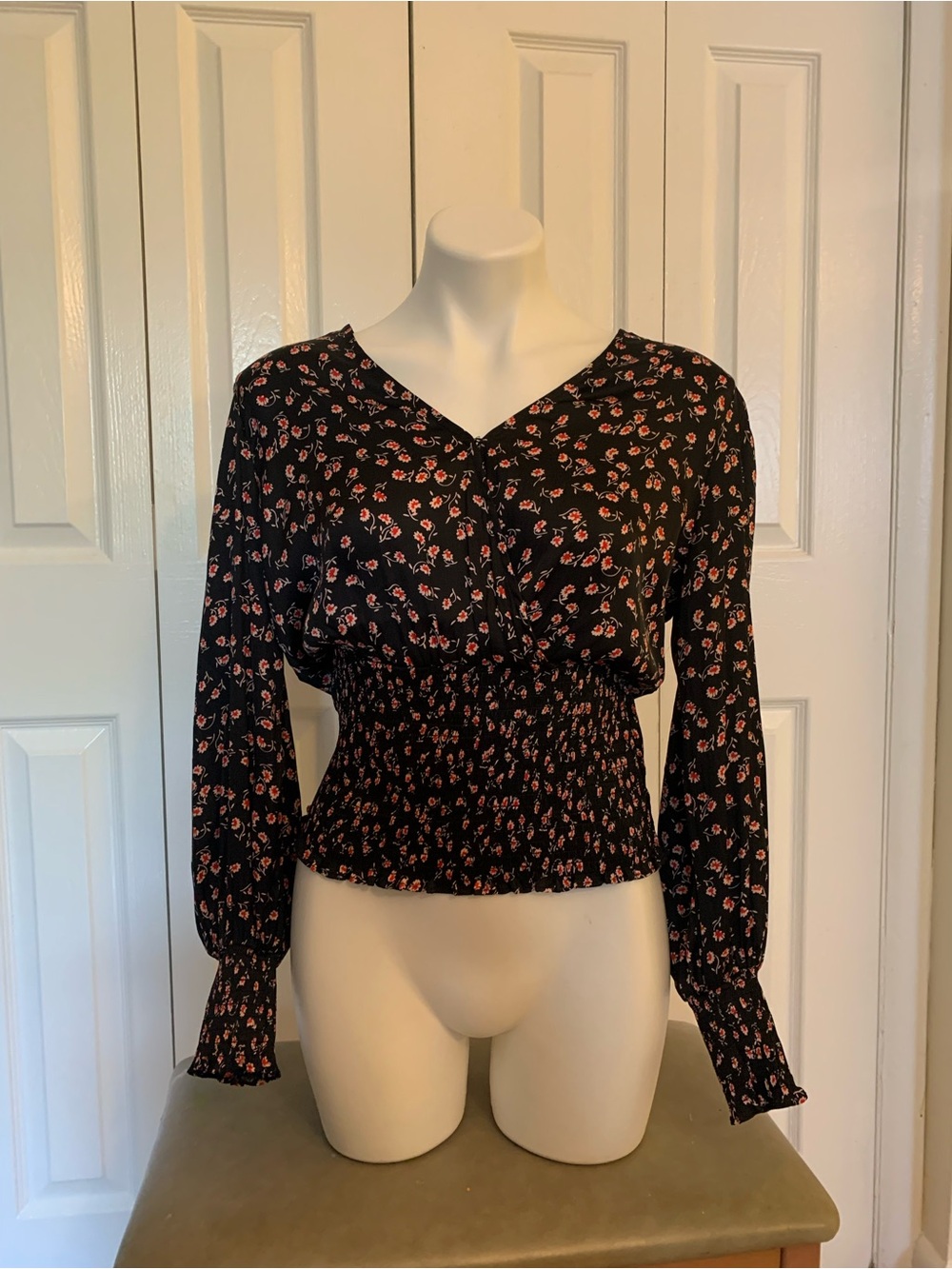 GAP Black Long-Sleeve Smocked-Waist Floral Blouse